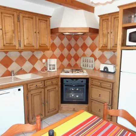 House Goiz-argi 4 *