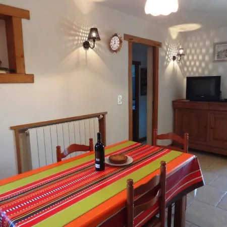 House Goiz-argi 4 Nyaraló Sare